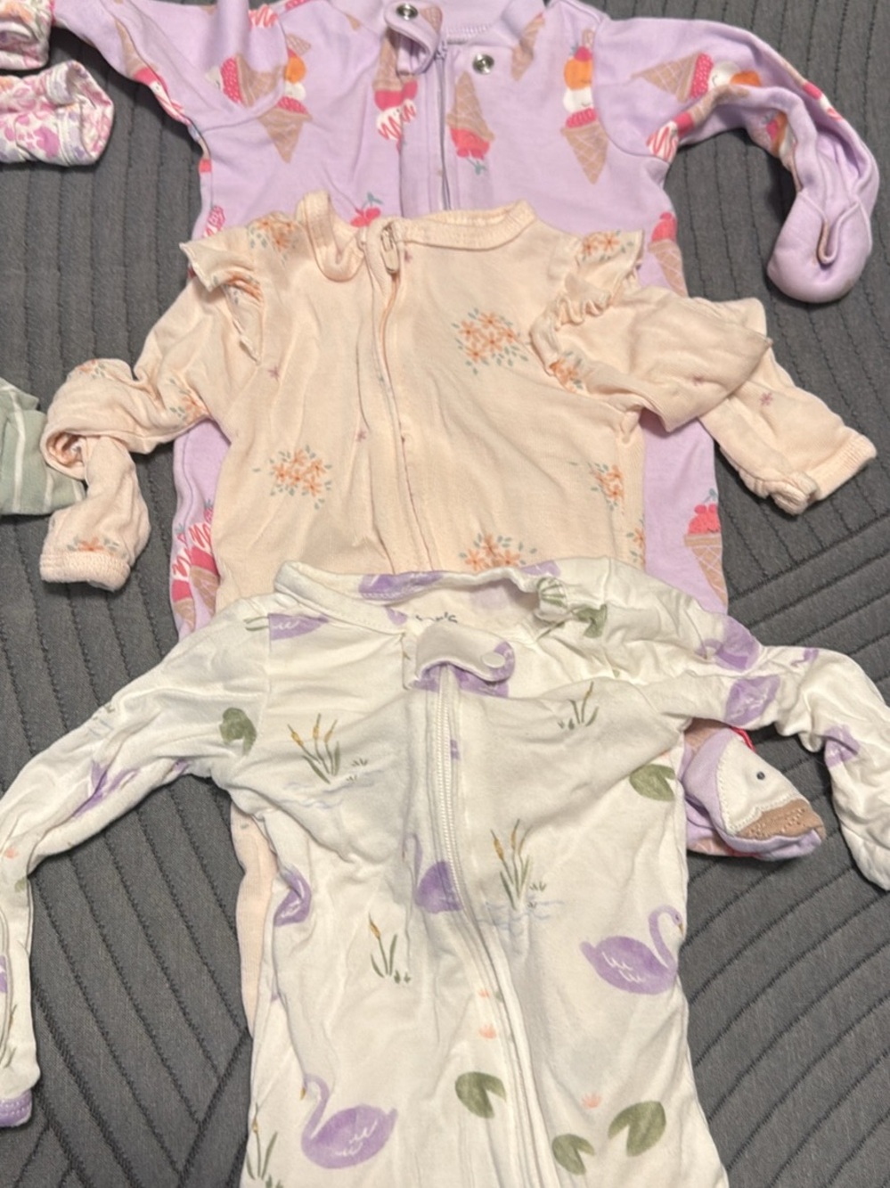 Newborn Girls Sleepers bundle - Picture 4 of 4